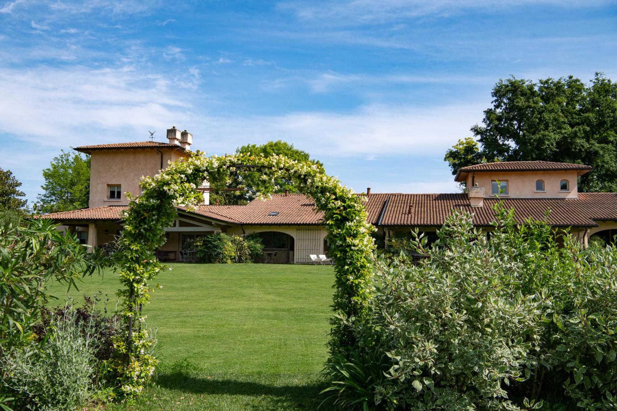 Relais De Charme Le Videlle Guest House Raffa Exterior photo